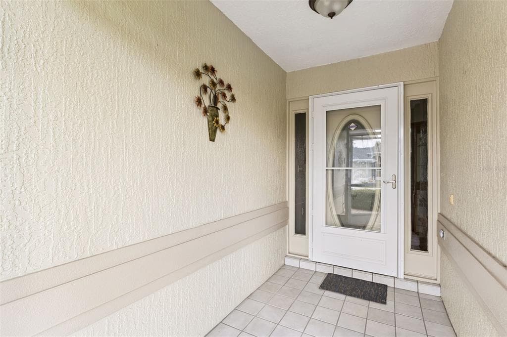 501 EASTLAKE DRIVE 4