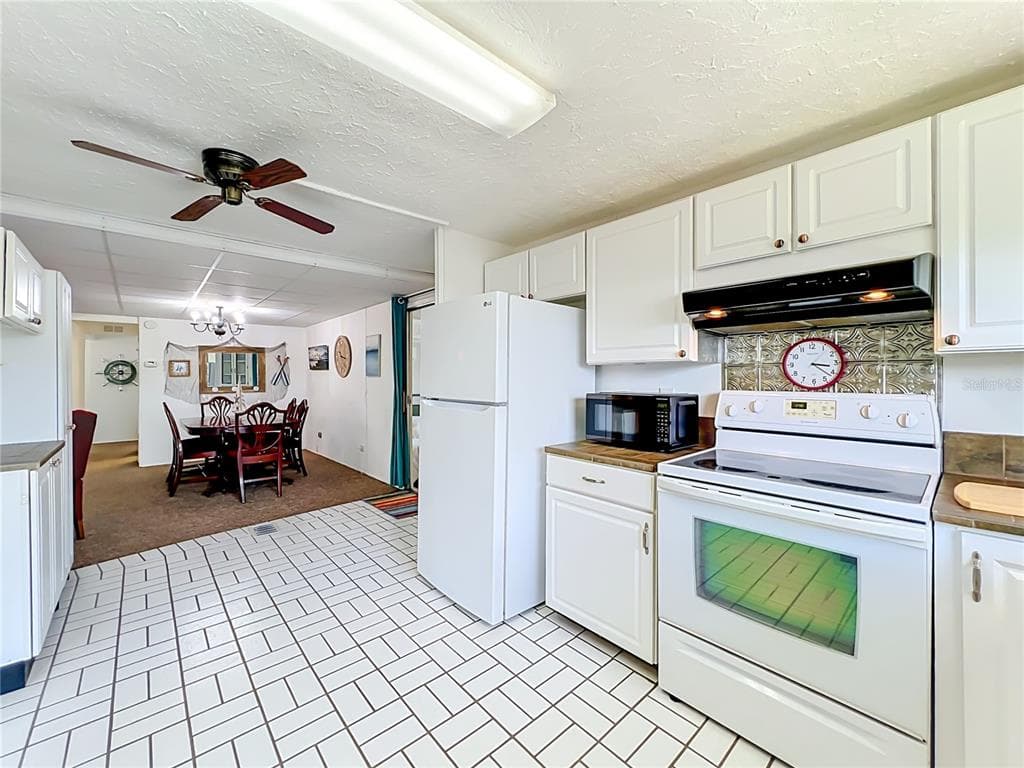 30041 WAUSAUKEE DRIVE photo 22