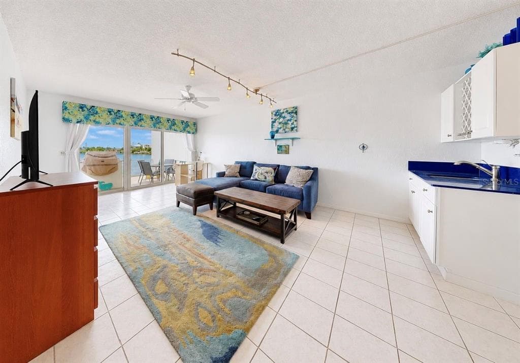 4629 MIRABELLA COURT photo 14