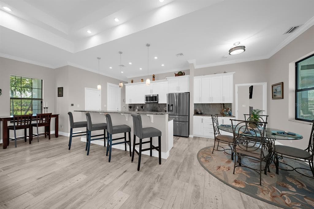 15504 HENNIPEN CIRCLE photo 9