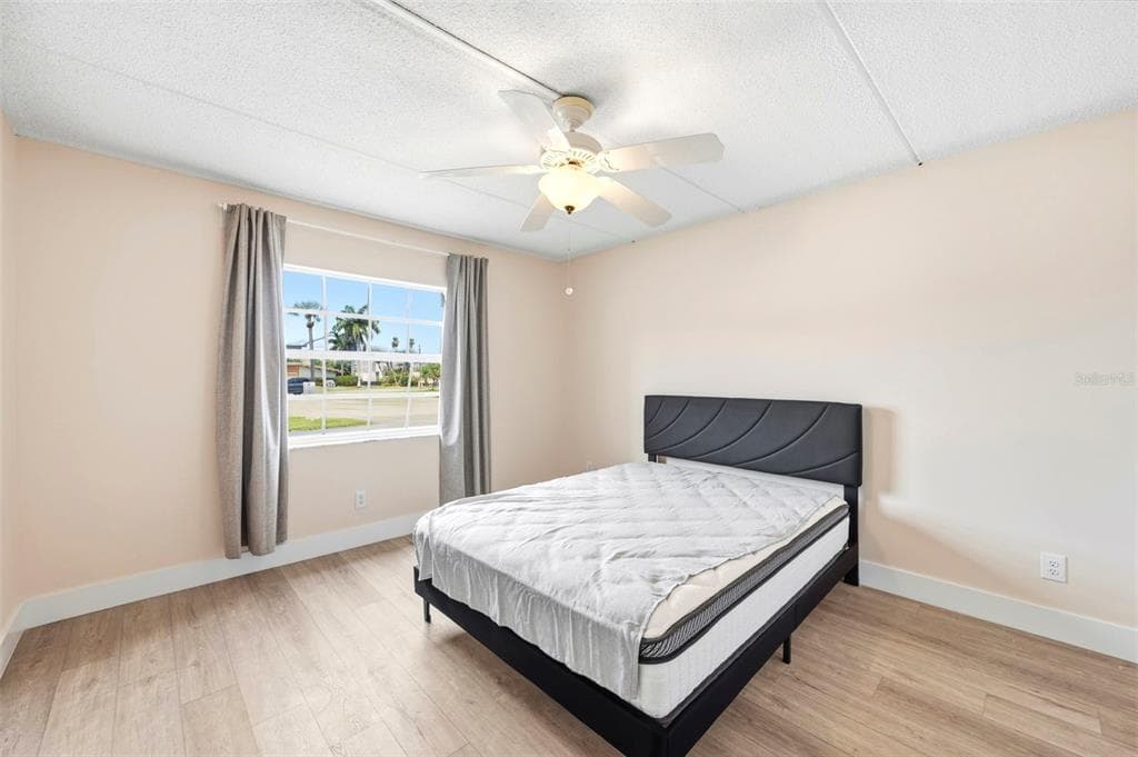 10365 PARADISE BOULEVARD 1 photo 13