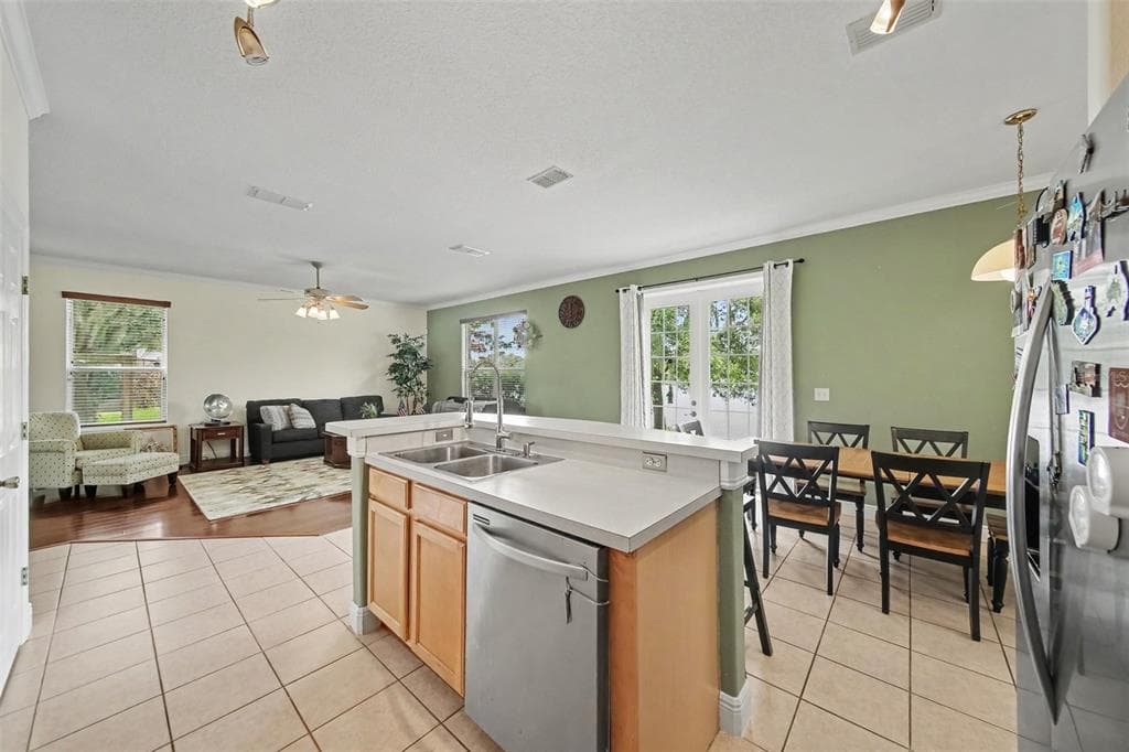 246 BRIGHTVIEW DRIVE photo 16