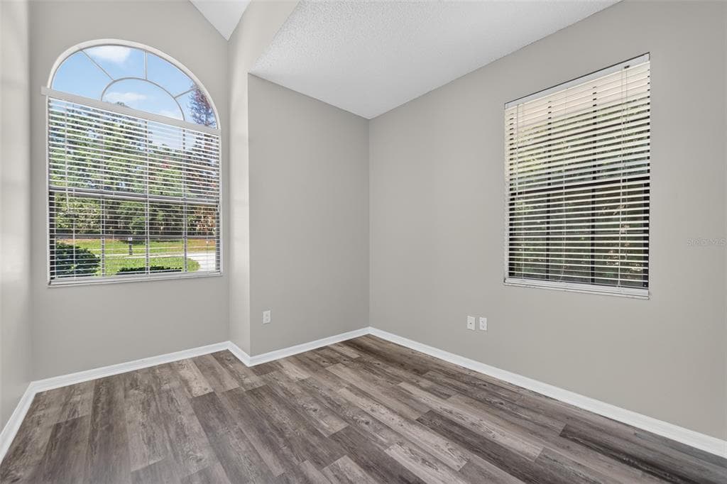 6348 SLEEPY HOLLOW DRIVE photo 20