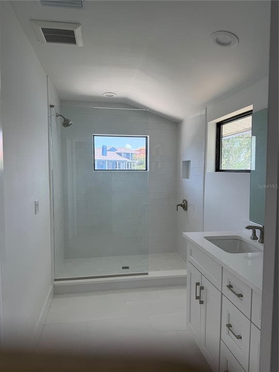 105 AUGUSTA AVENUE photo 21
