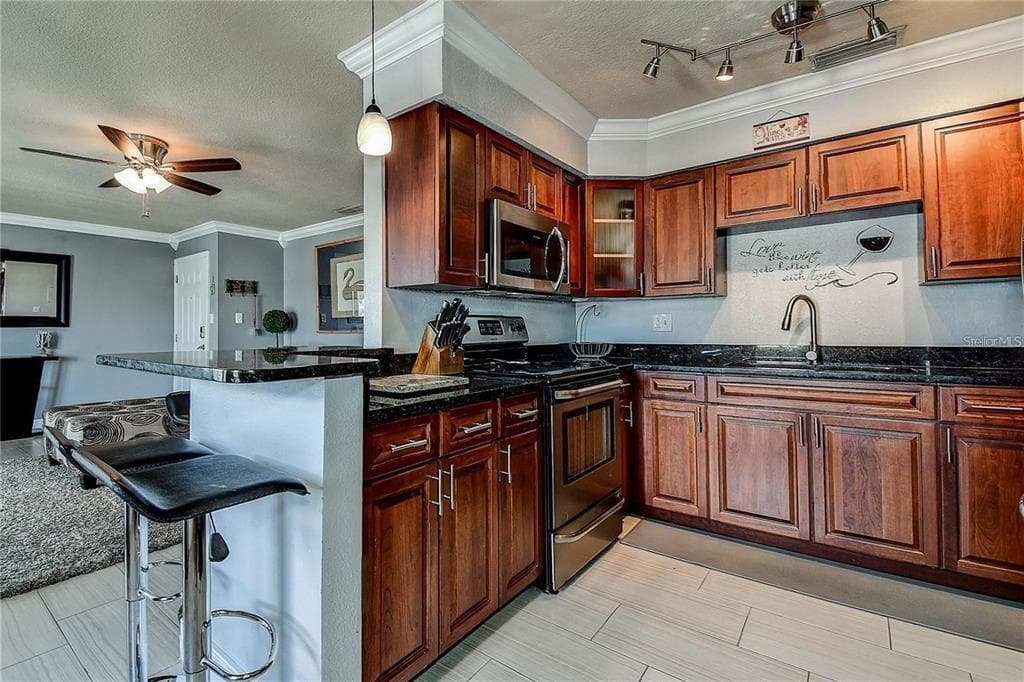 5111 COQUINA KEY DRIVE SE C photo 3