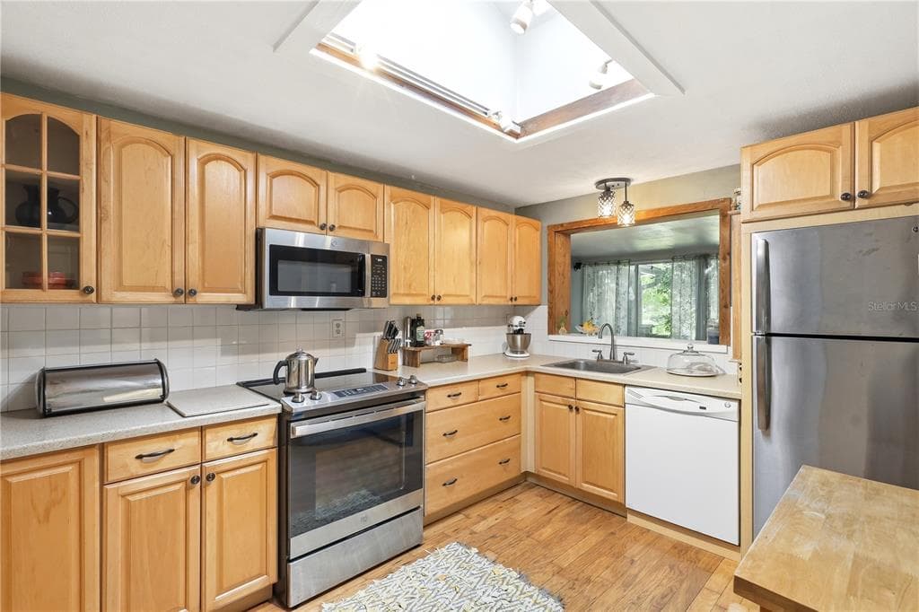 44 BONITA ROAD photo 16