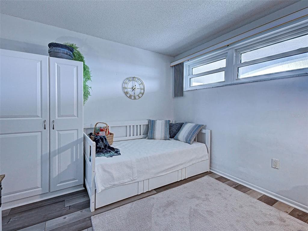 633 ALHAMBRA ROAD 1006 photo 23