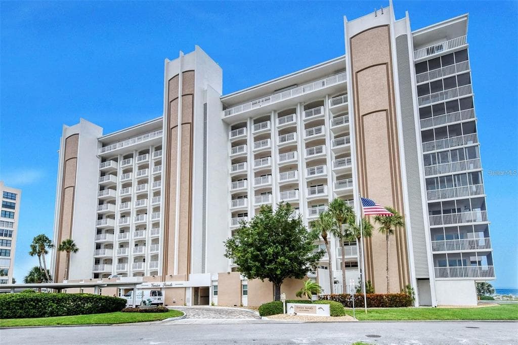 633 ALHAMBRA ROAD 1006 photo 2