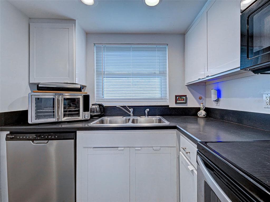 633 ALHAMBRA ROAD 1006 photo 19