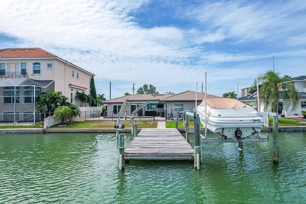 340 PALM ISLAND NE photo 12