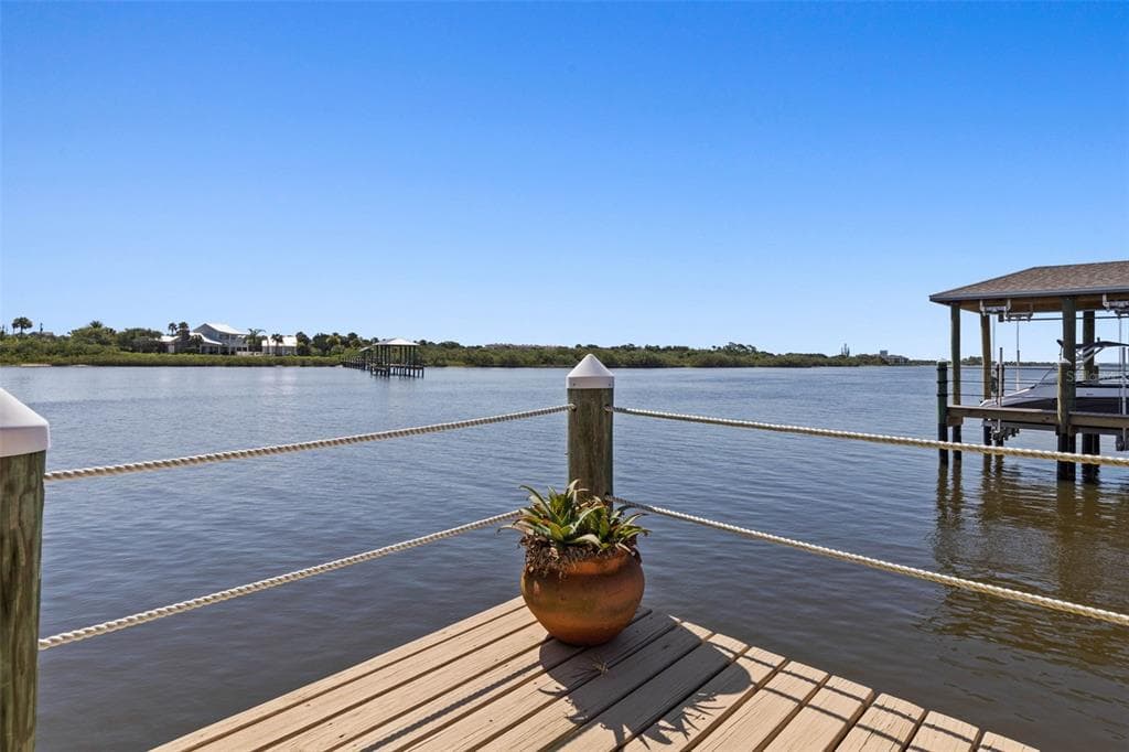127 S RIVERWALK DRIVE photo 23