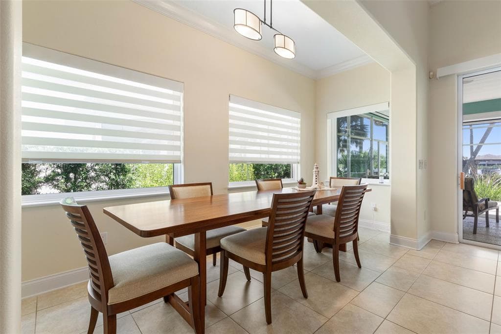 127 S RIVERWALK DRIVE photo 12