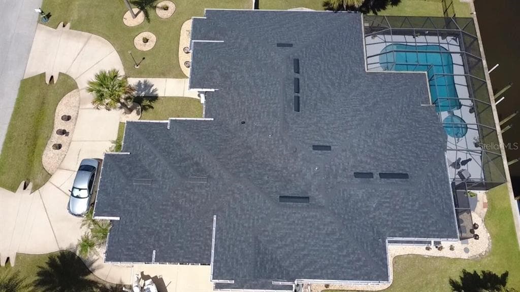 2 COLONY COURT photo 13