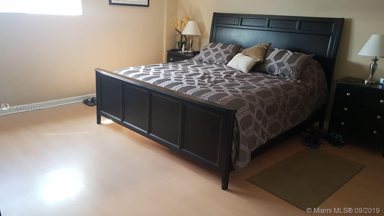 3901 S OCEAN DR 8L photo 9