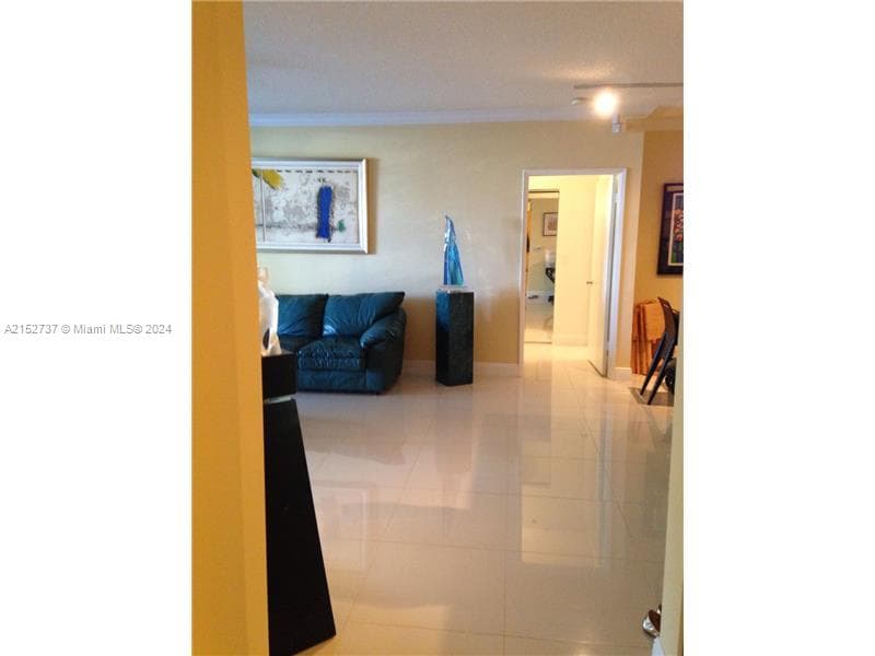 19877 E COUNTRY CLUB DR 3108 photo 2