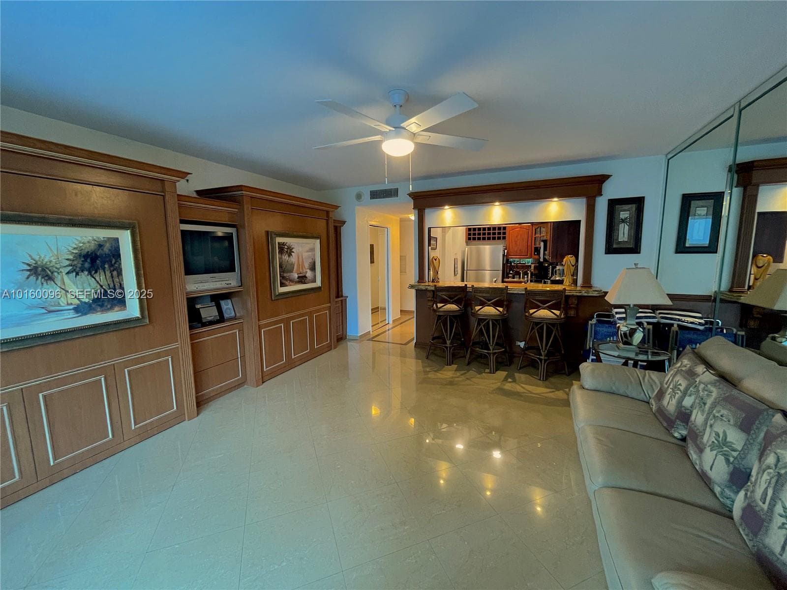 3505 S Ocean Dr 105 photo 4