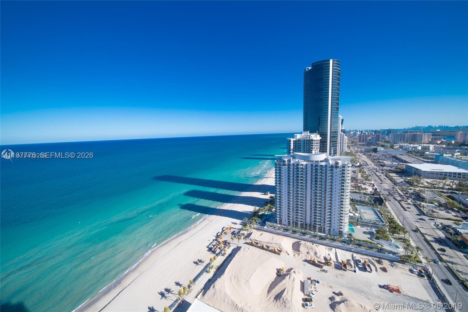 18911 collins ave 2705 photo 8