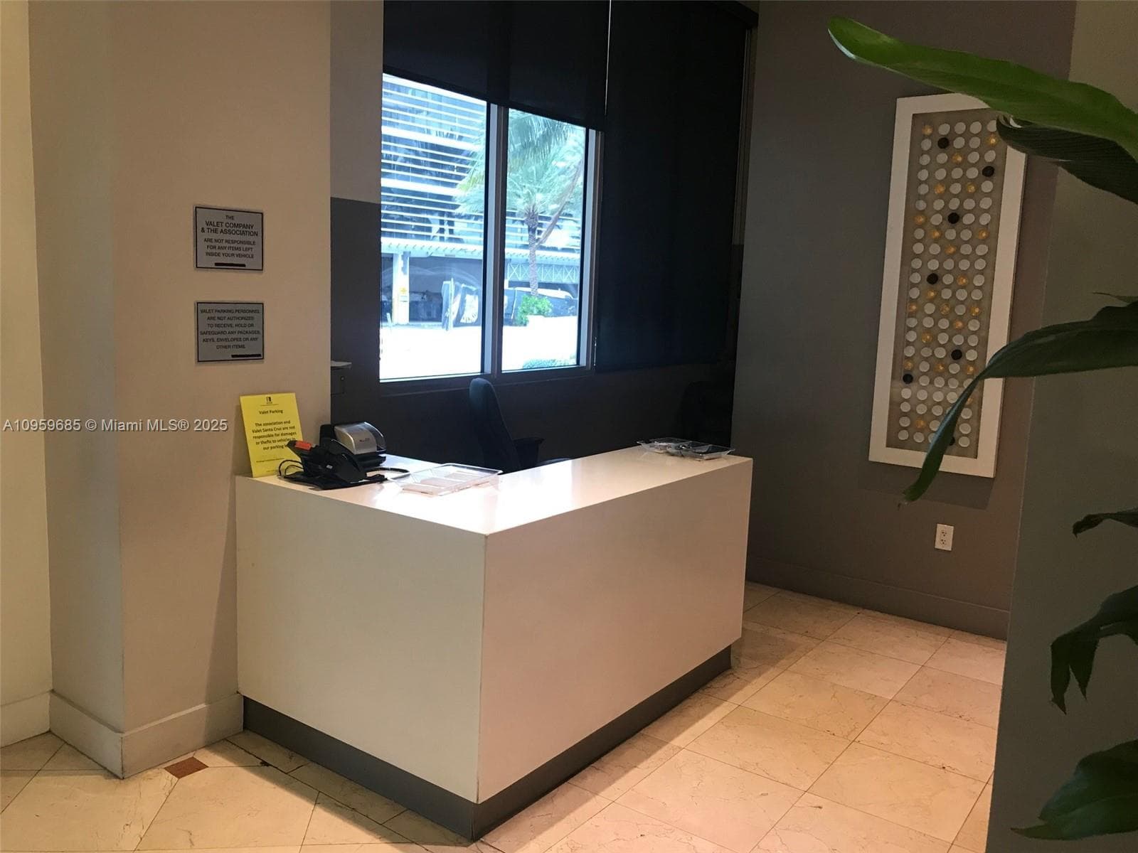 100 Lincoln Rd 719 photo 20