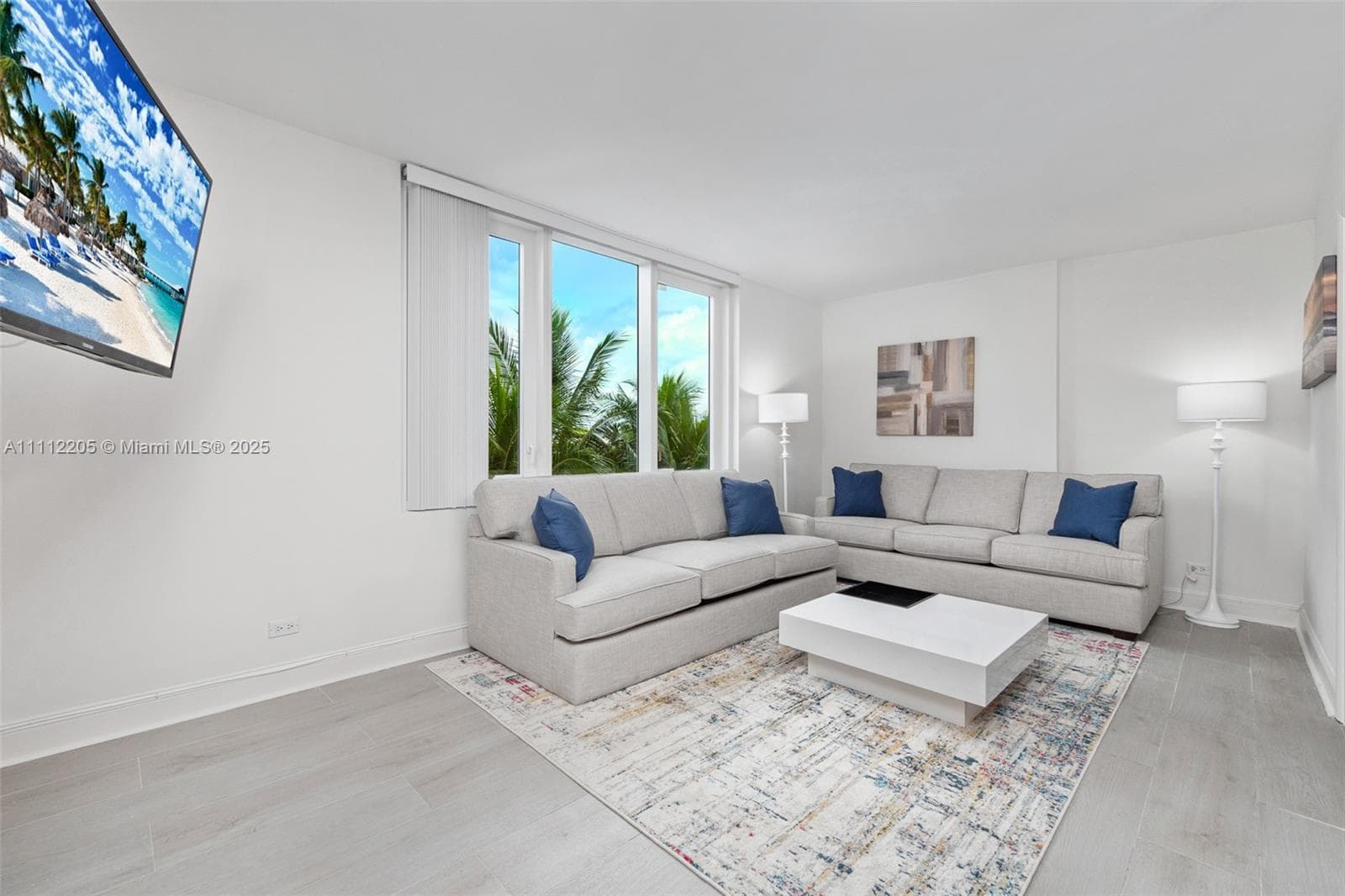 2301 Collins Ave 328 photo 1