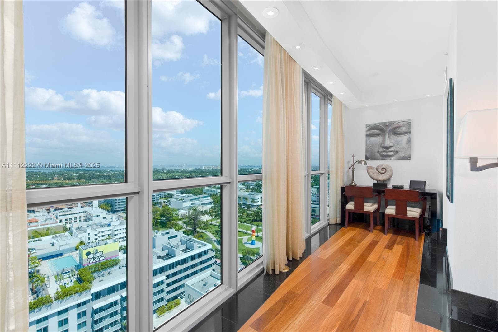 101 20th St 2402 photo 9
