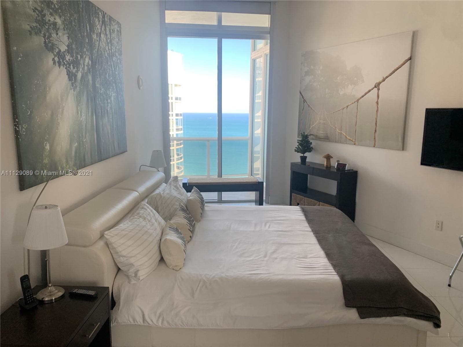 15811 Collins Ave 4203 photo 4