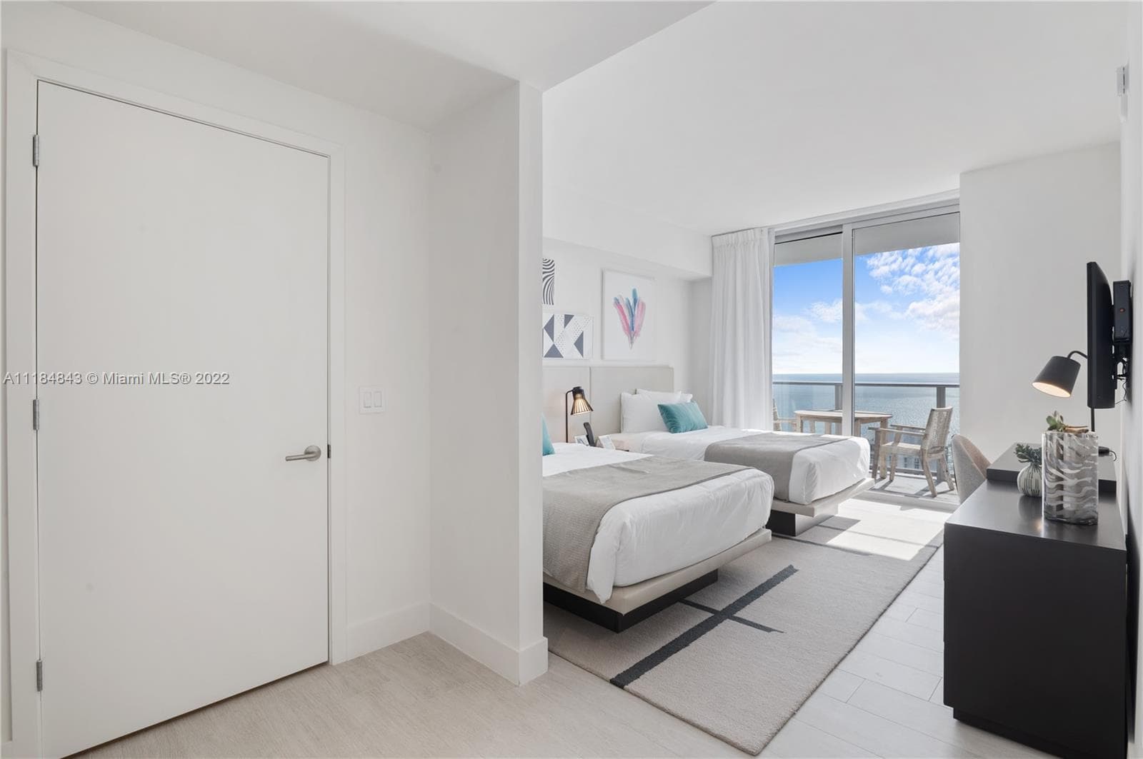 4010 Ocean Dr R1405 photo 15
