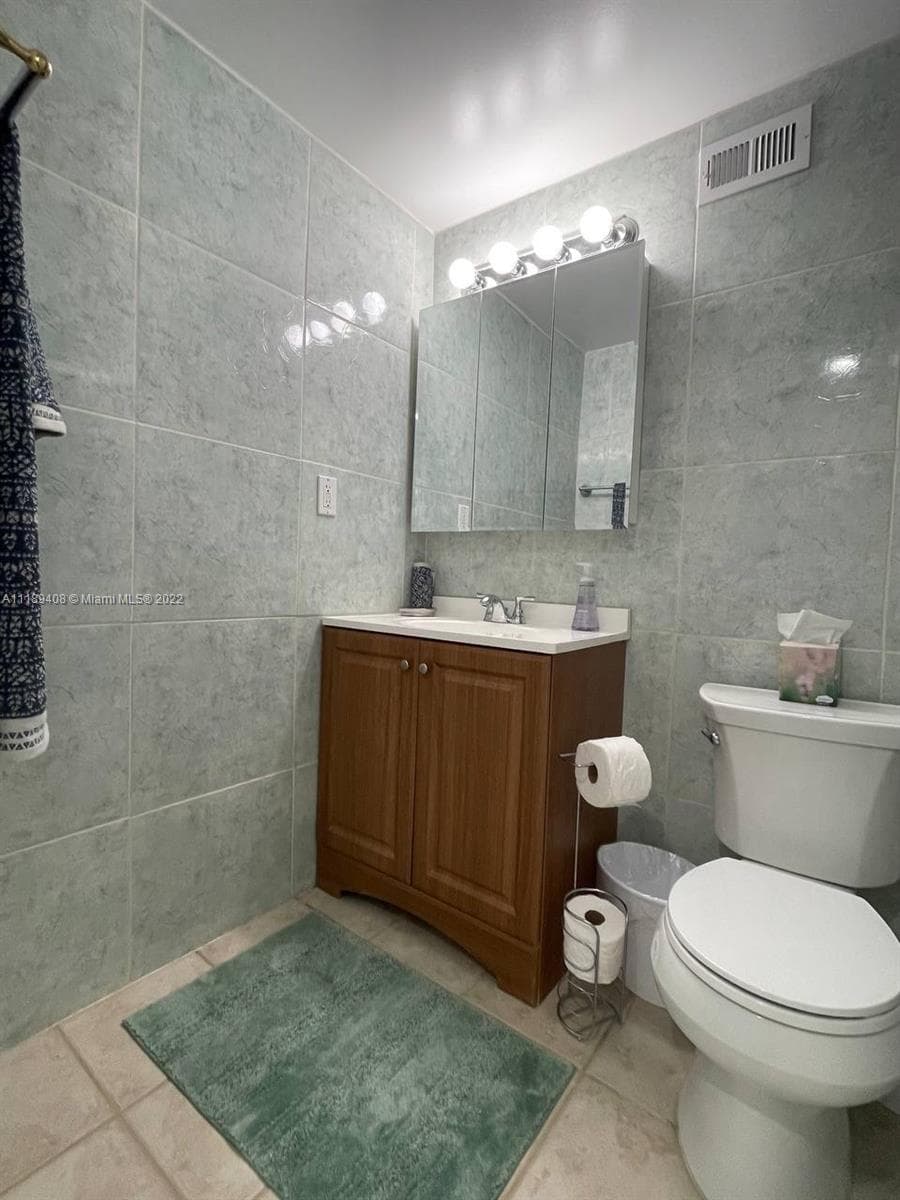 2501 S OCEAN DR 1227 (AVAILABLE JULY) photo 18