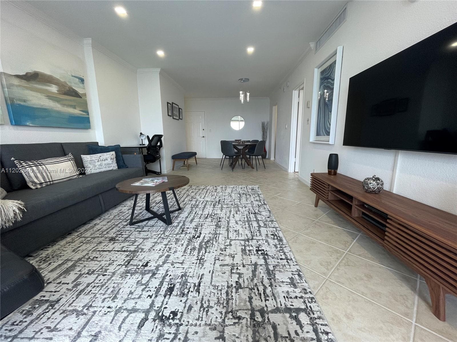 2501 S Ocean Dr PH28 (AVAILABLE JULY) photo 2