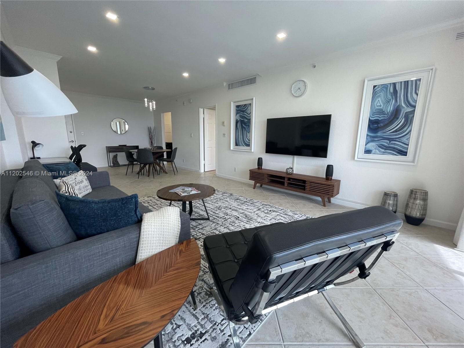2501 S Ocean Dr PH28 (AVAILABLE JULY) photo 4