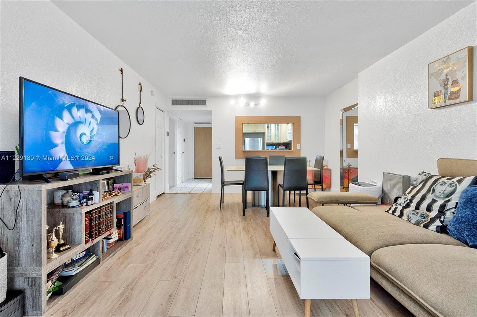 3401 N Country Club Dr 406 photo 1