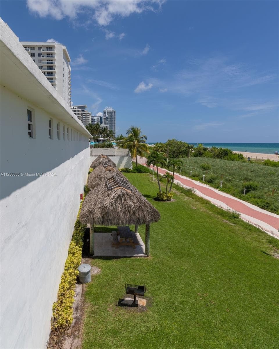 5601 Collins Ave 1206 photo 22