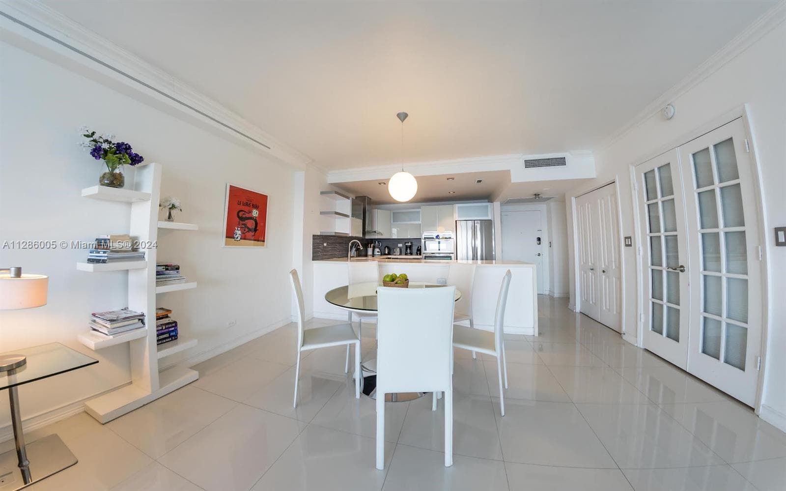 5601 Collins Ave 1206 photo 5