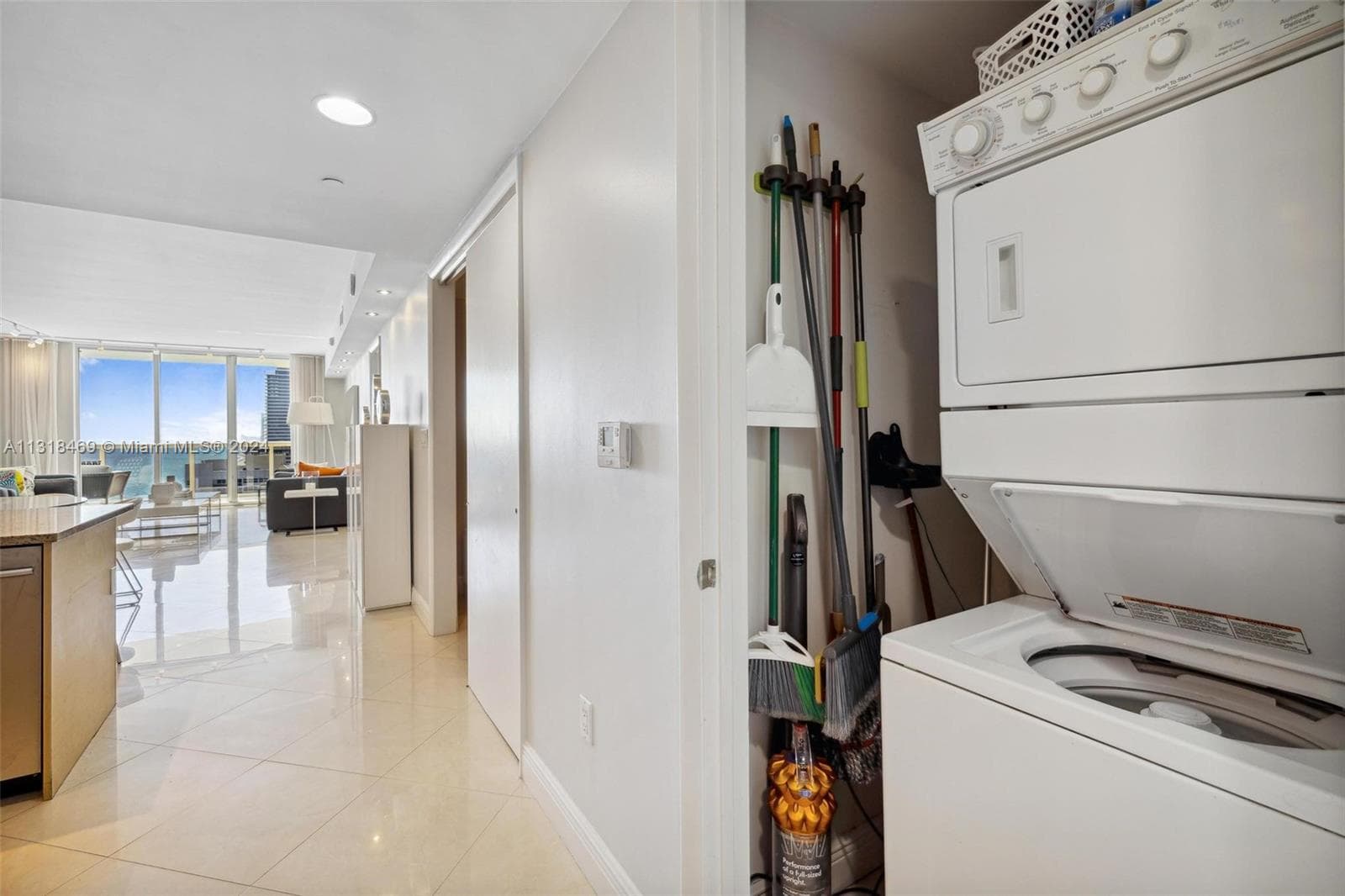 1830 Ocean Dr 2703 photo 24