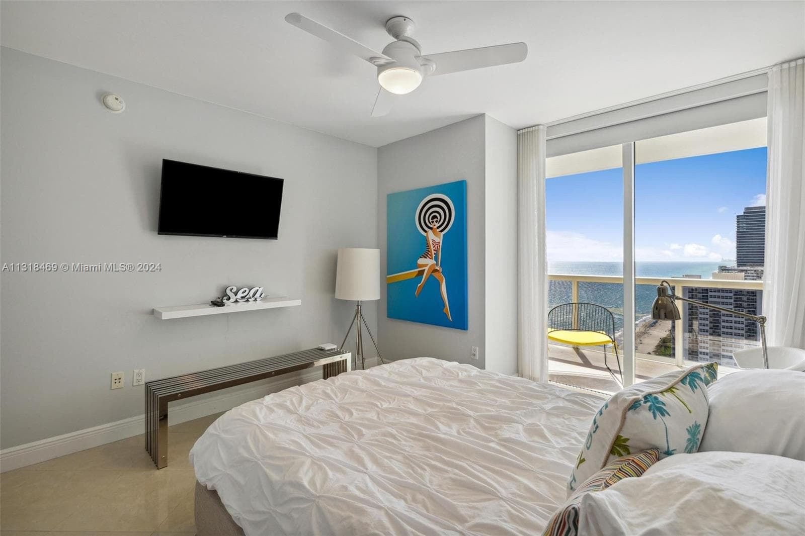 1830 Ocean Dr 2703 photo 19