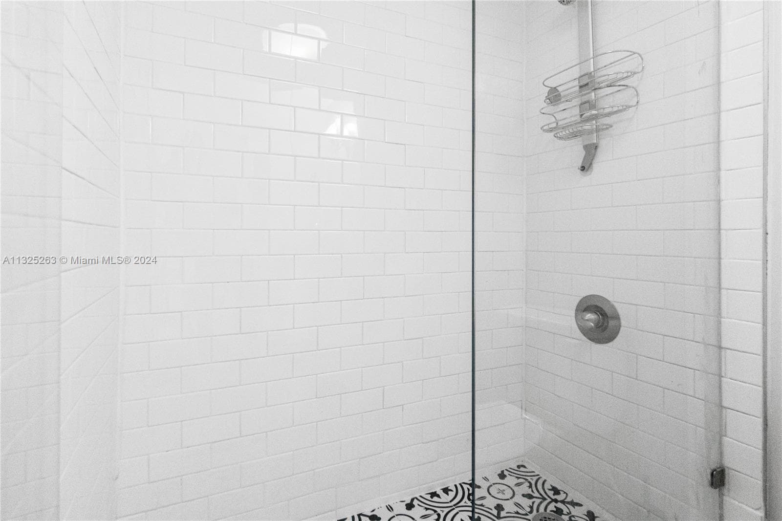 100 Lincoln Rd 320 photo 13