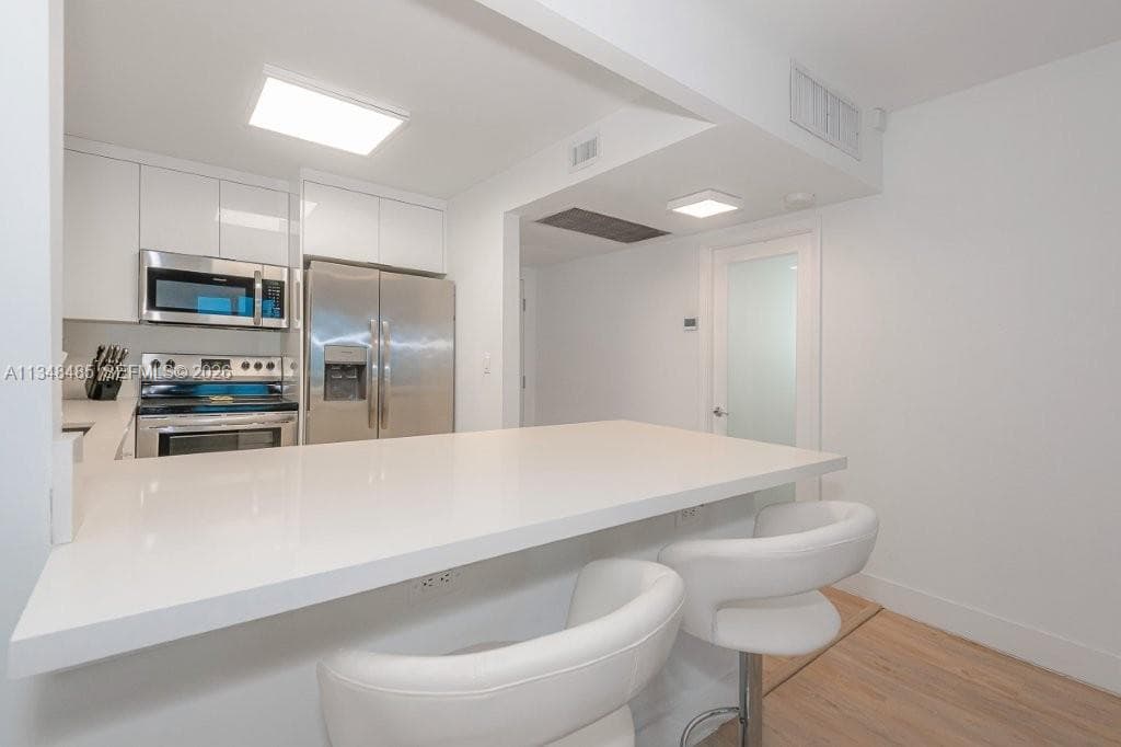 2301 Collins Ave 927 photo 18