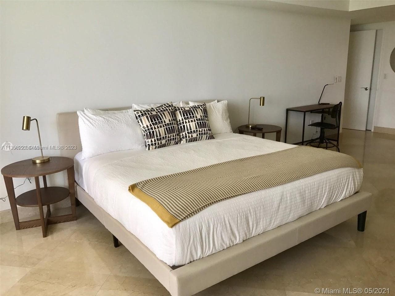 1830 S Ocean Dr 1706 photo 7
