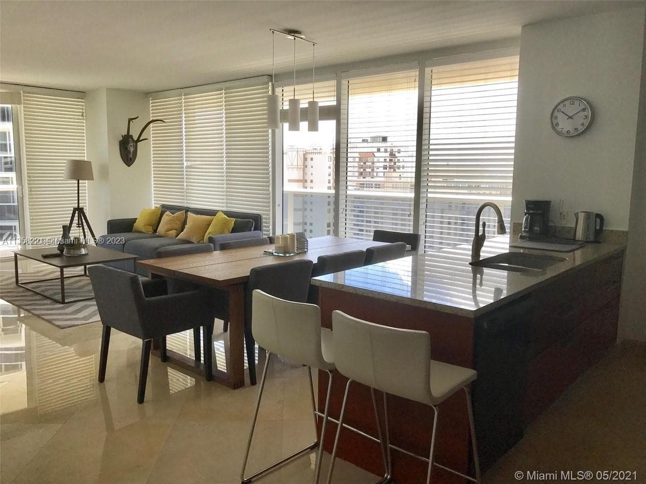 1830 S Ocean Dr 1706 photo 3