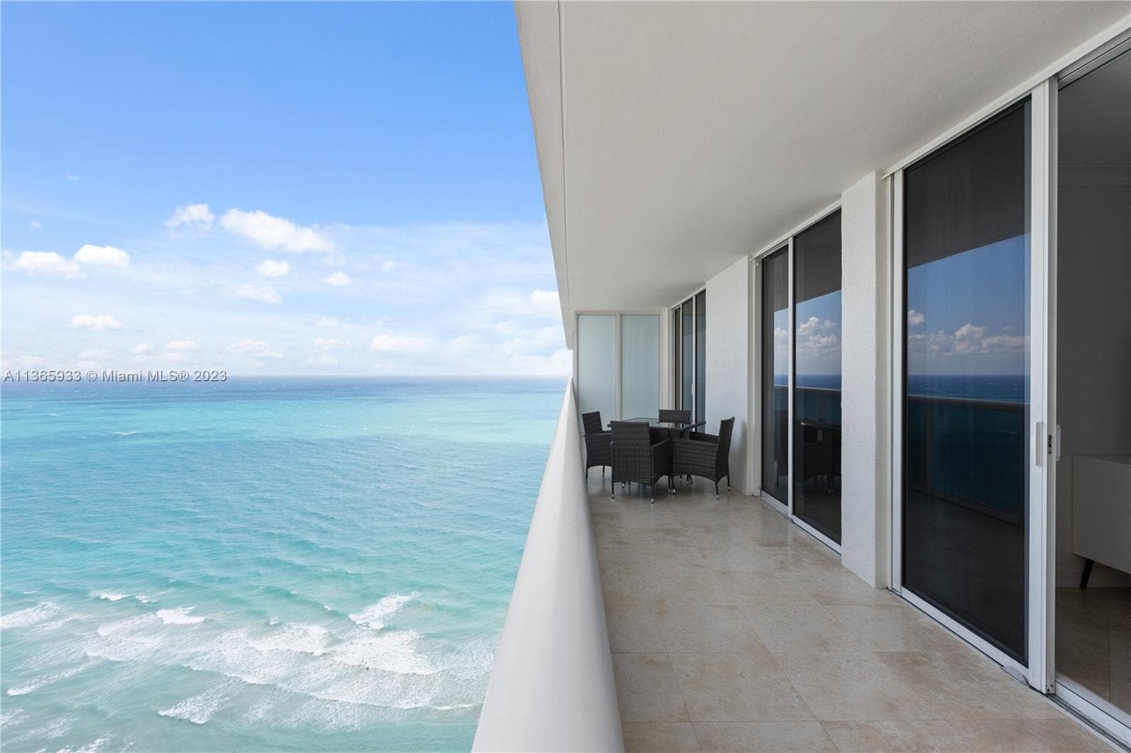 1830 S Ocean Dr Available 3511 photo 23