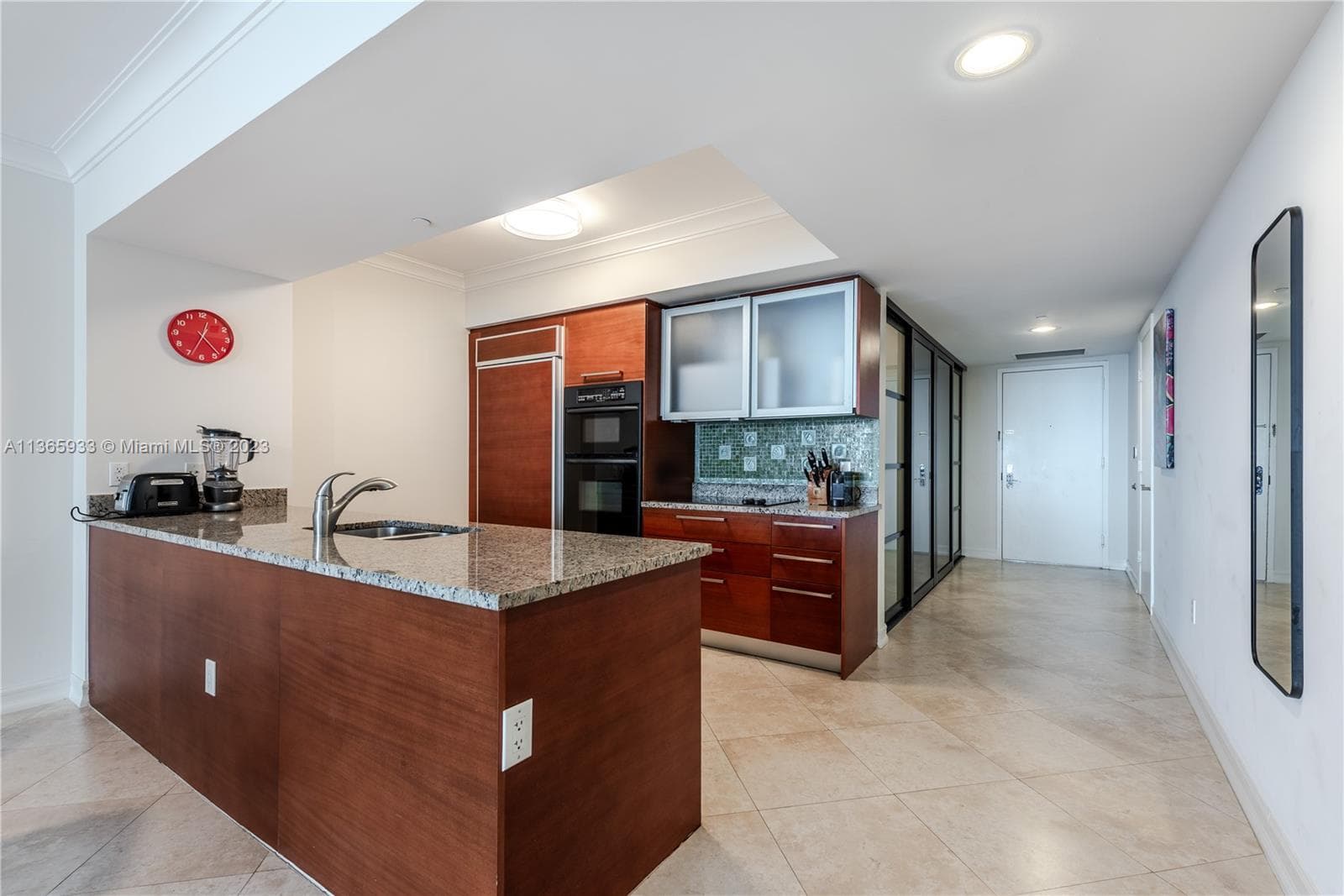 1830 S Ocean Dr Available 3511 photo 16