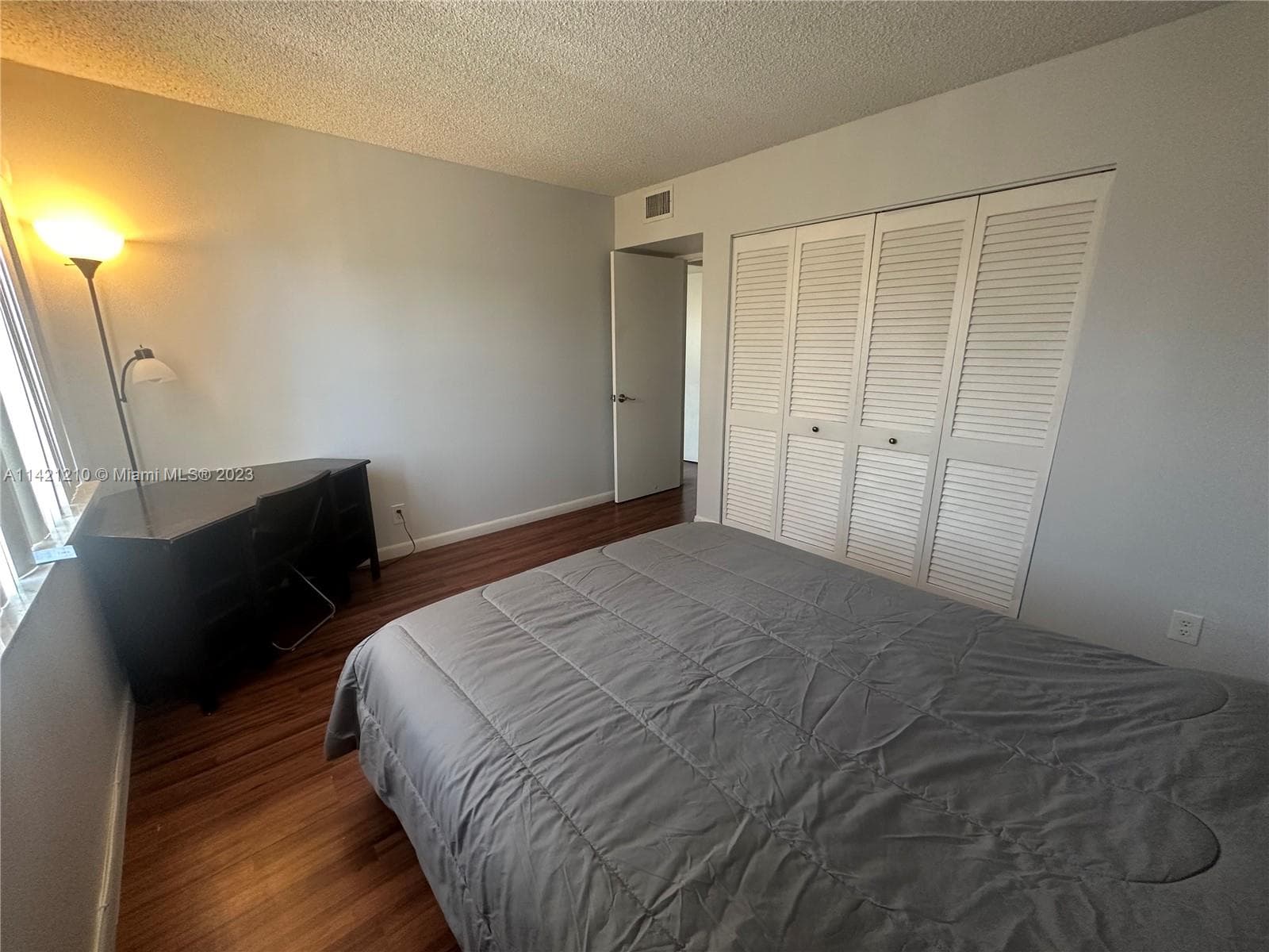 401 Golden Isles Dr 603 photo 14