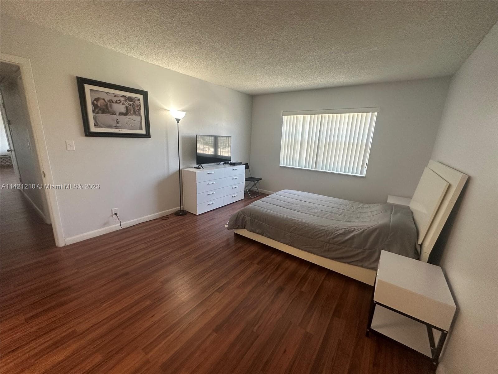 401 Golden Isles Dr 603 photo 11