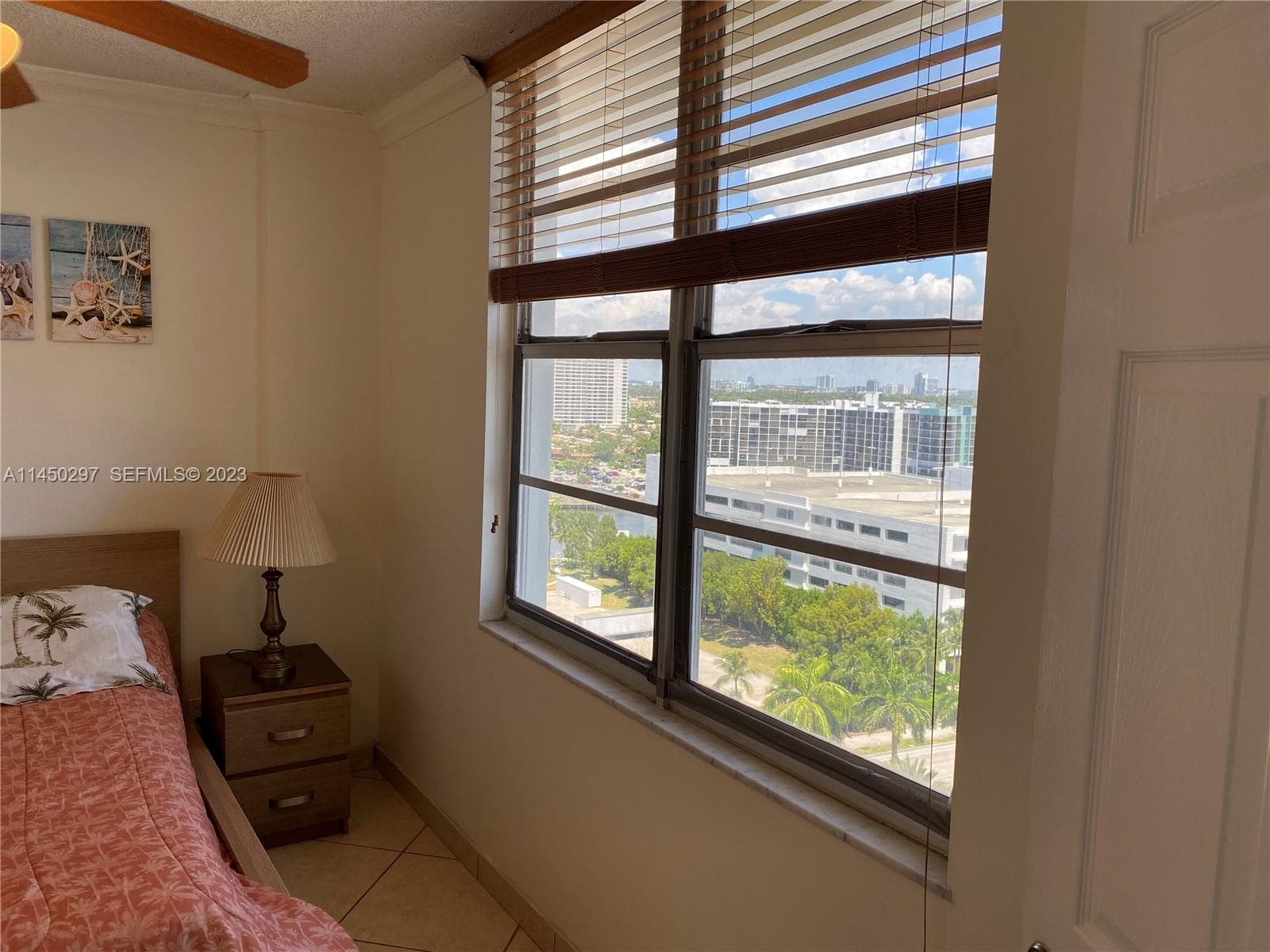 3725 S Ocean Dr 1521 photo 5