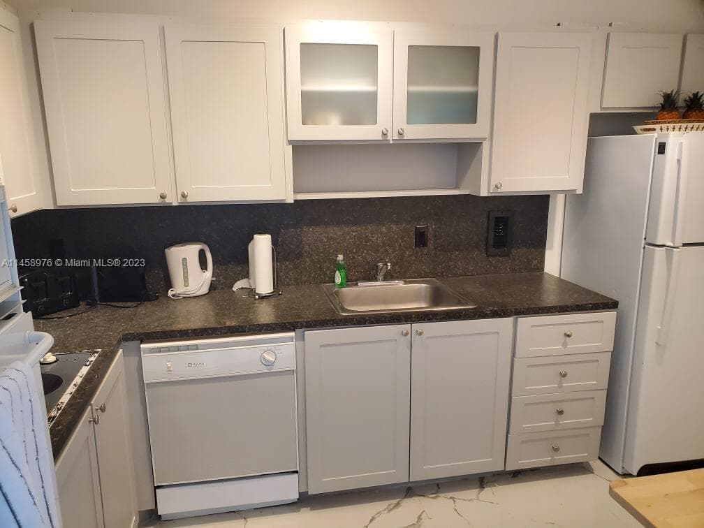 3801 S Ocean Dr 6S photo 13
