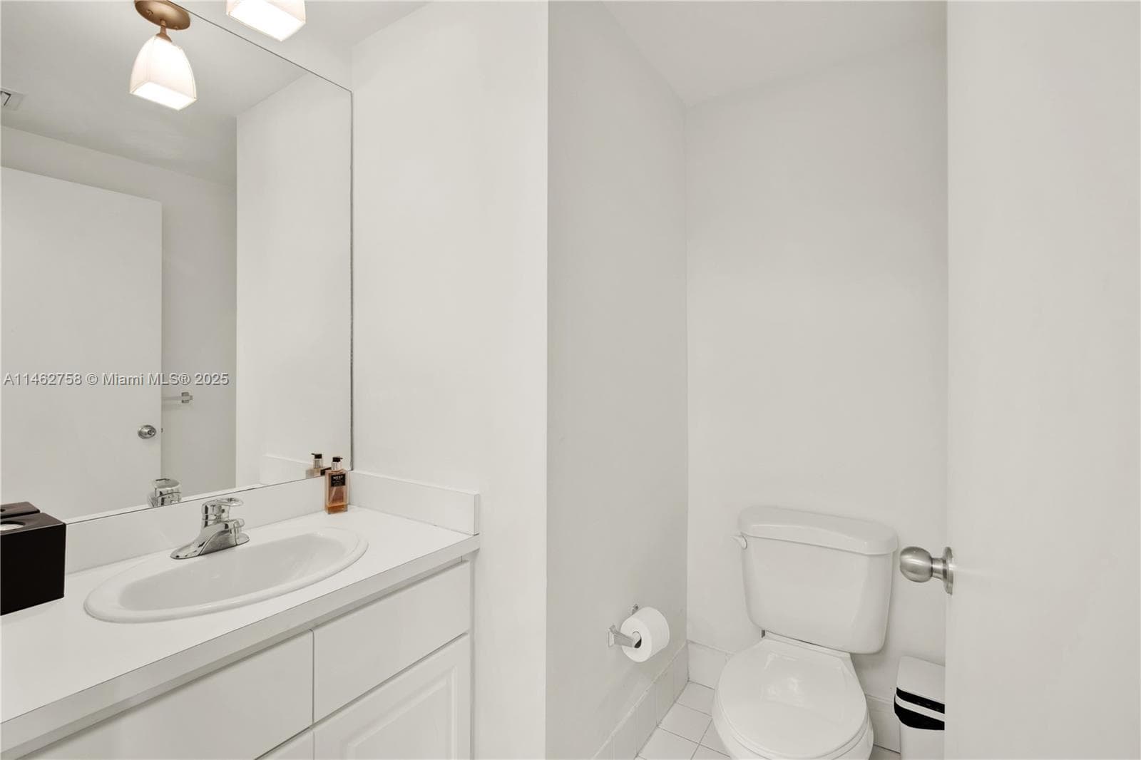 1 Century Ln 209 photo 10
