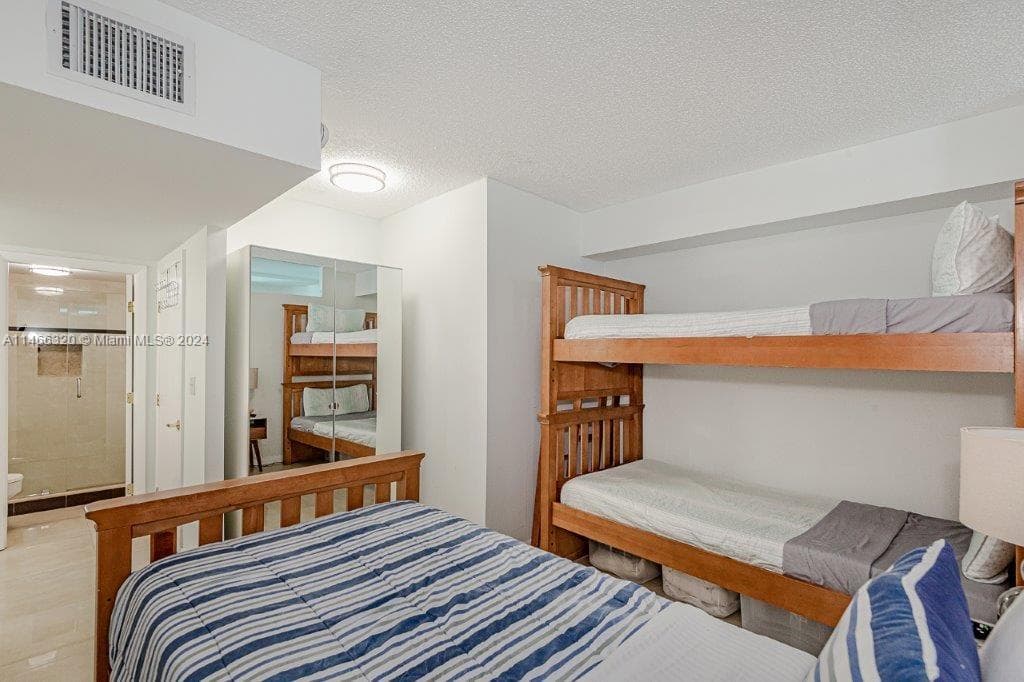 2301 Collins Ave 803 photo 13