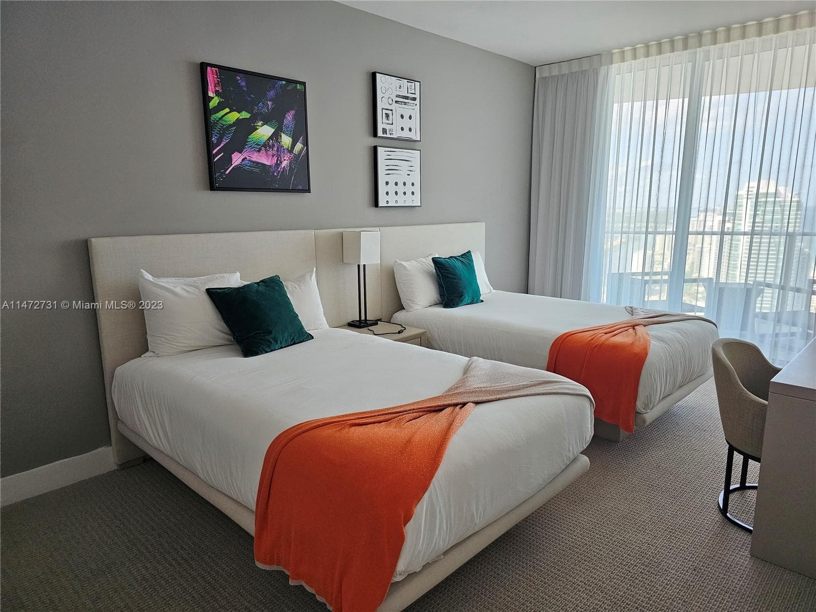 4111 Ocean Dr 3608 photo 12