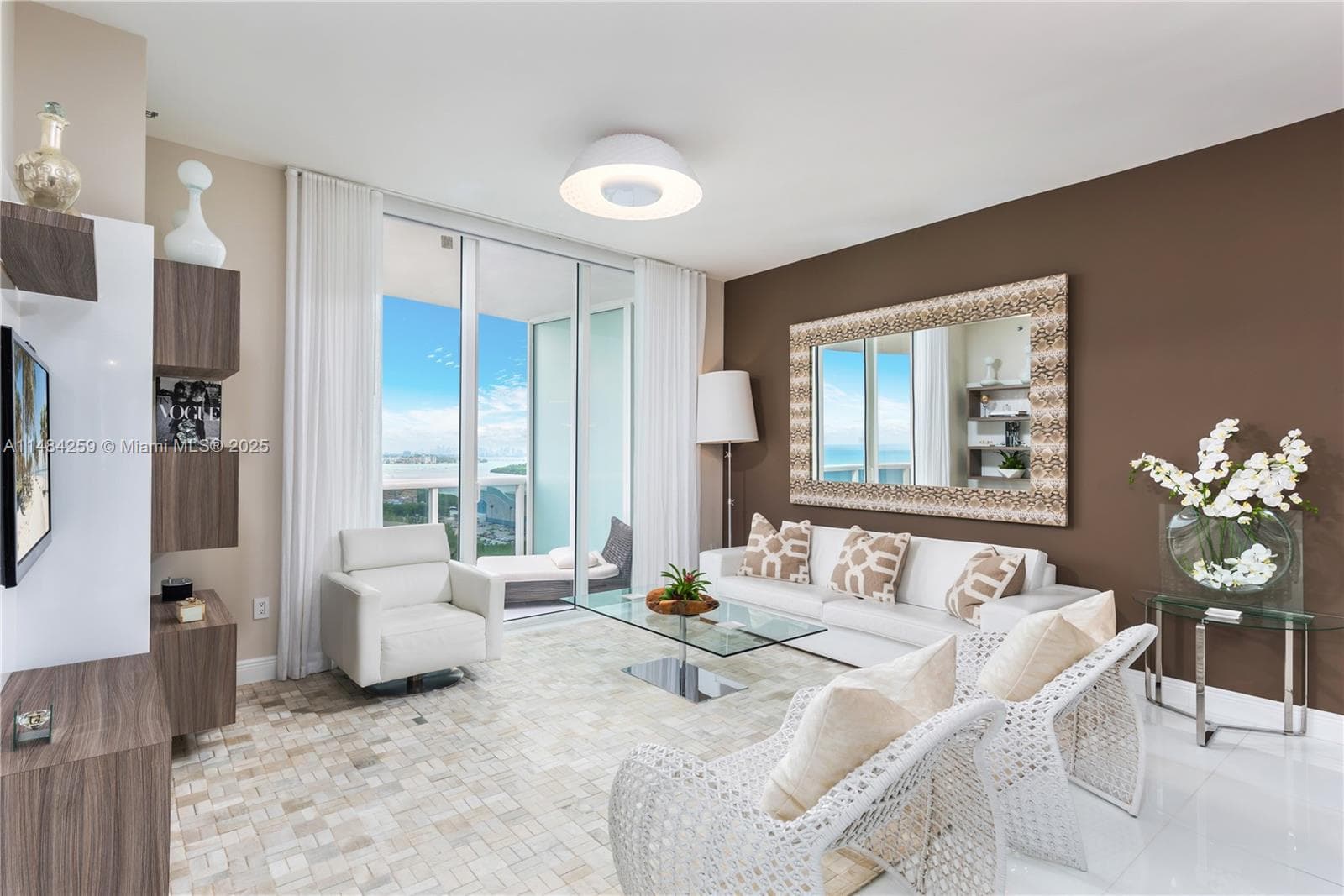 15811 Collins Ave 1702 photo 2