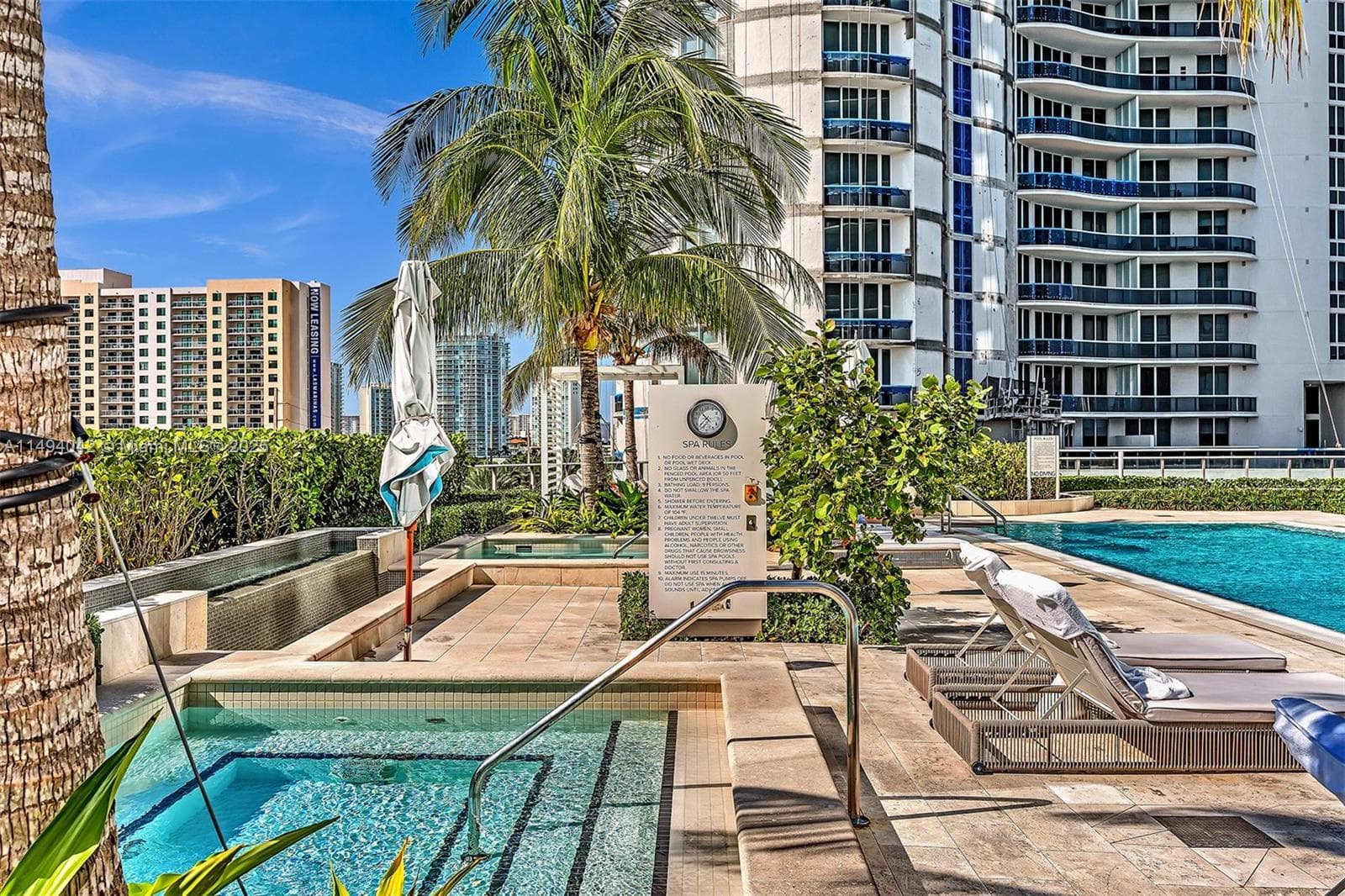 15701 Collins Ave 805 photo 12