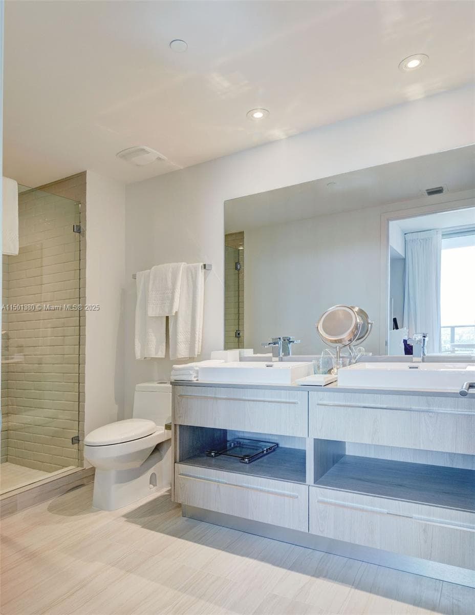 4010 Ocean Dr R2106 photo 15
